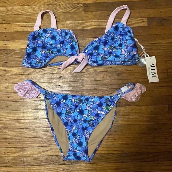 ⭐️NEW⭐️ Plus Size Alpine Butterfly Bathing Suit - Picture 6 of 9